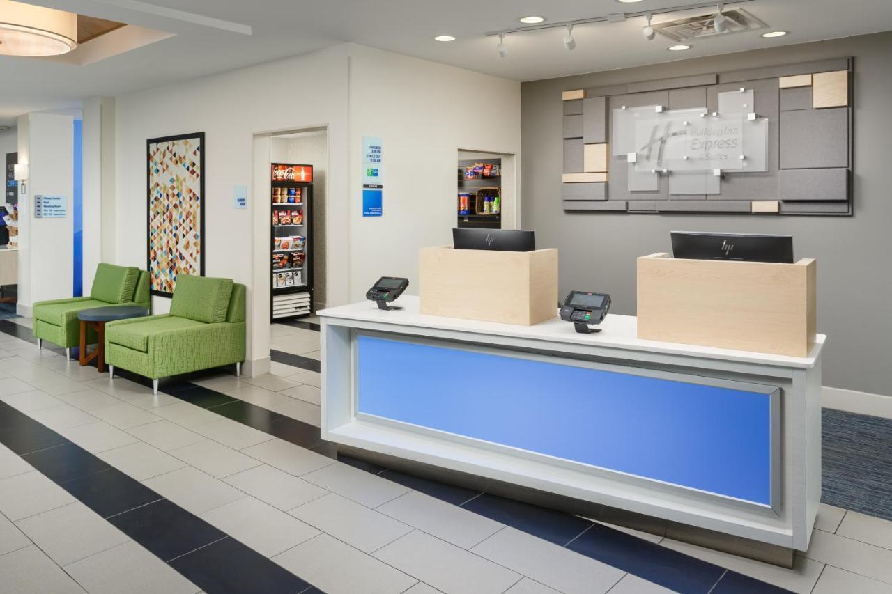 Holiday Inn Express - Tullahoma By Ihg Exterior foto