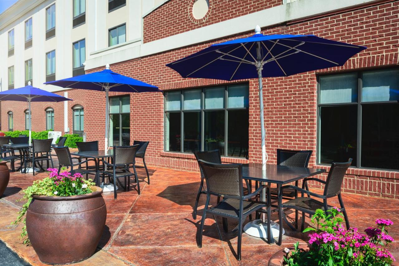 Holiday Inn Express - Tullahoma By Ihg Exterior foto