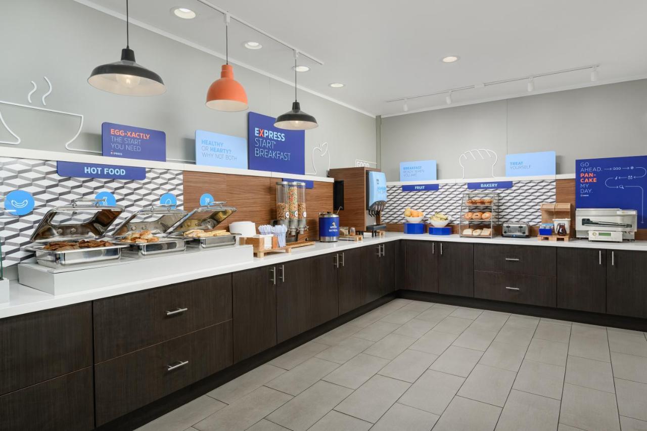 Holiday Inn Express - Tullahoma By Ihg Exterior foto