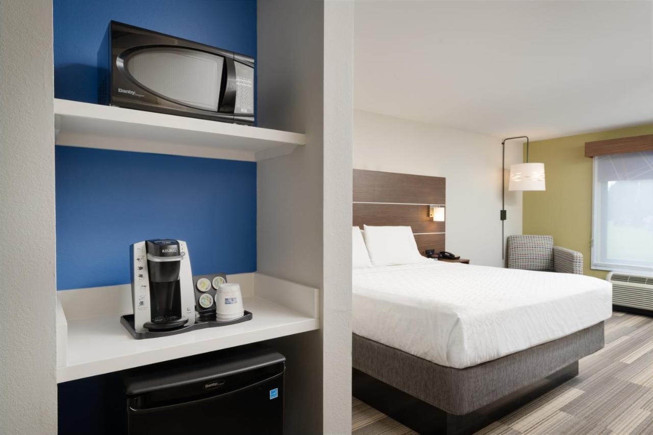 Holiday Inn Express - Tullahoma By Ihg Exterior foto