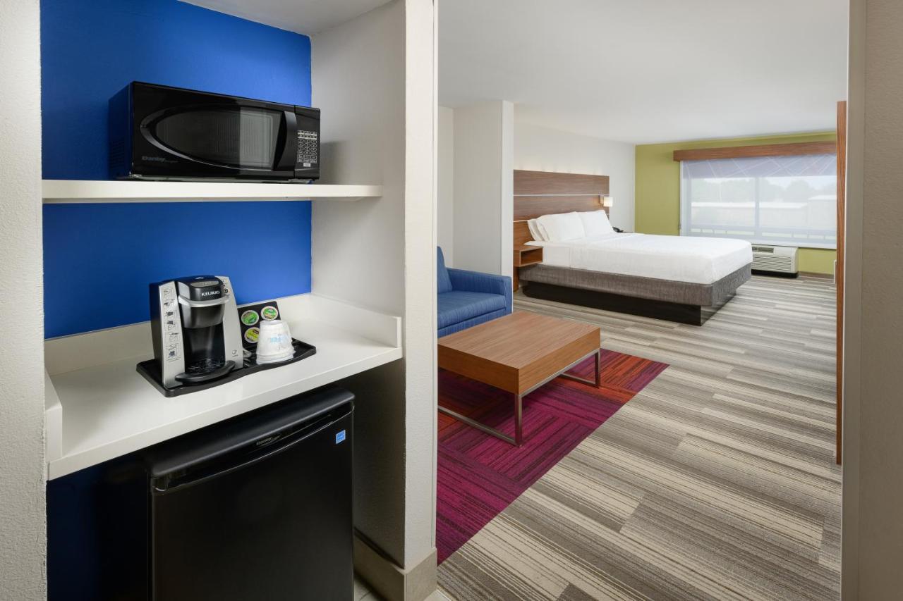 Holiday Inn Express - Tullahoma By Ihg Exterior foto